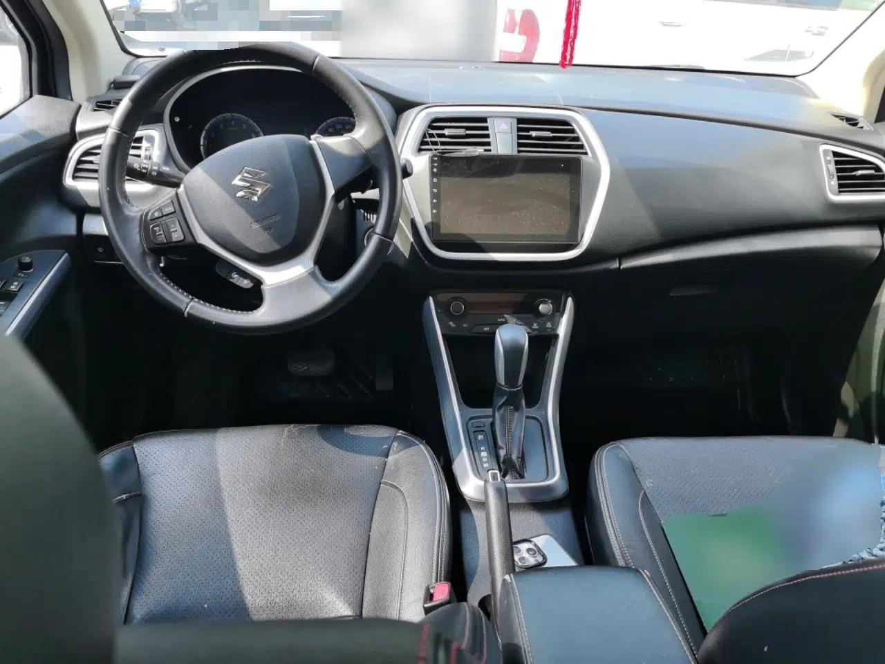 Suzuki S-Cross 2014 1.6L CVT Two-Wheel Drive Elite Version — миниатюра 9