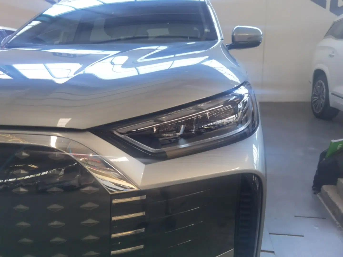 Chery Fengyun T8 2025 1.5T 130 km Luxury Edition 5-Seater — миниатюра 8