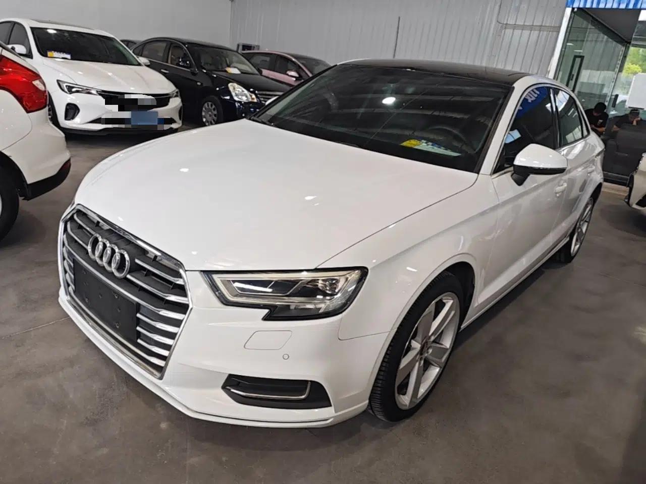 Audi A3 2019 Limousine 35 TFSI Style Edition China VI Emission Standard — миниатюра 1