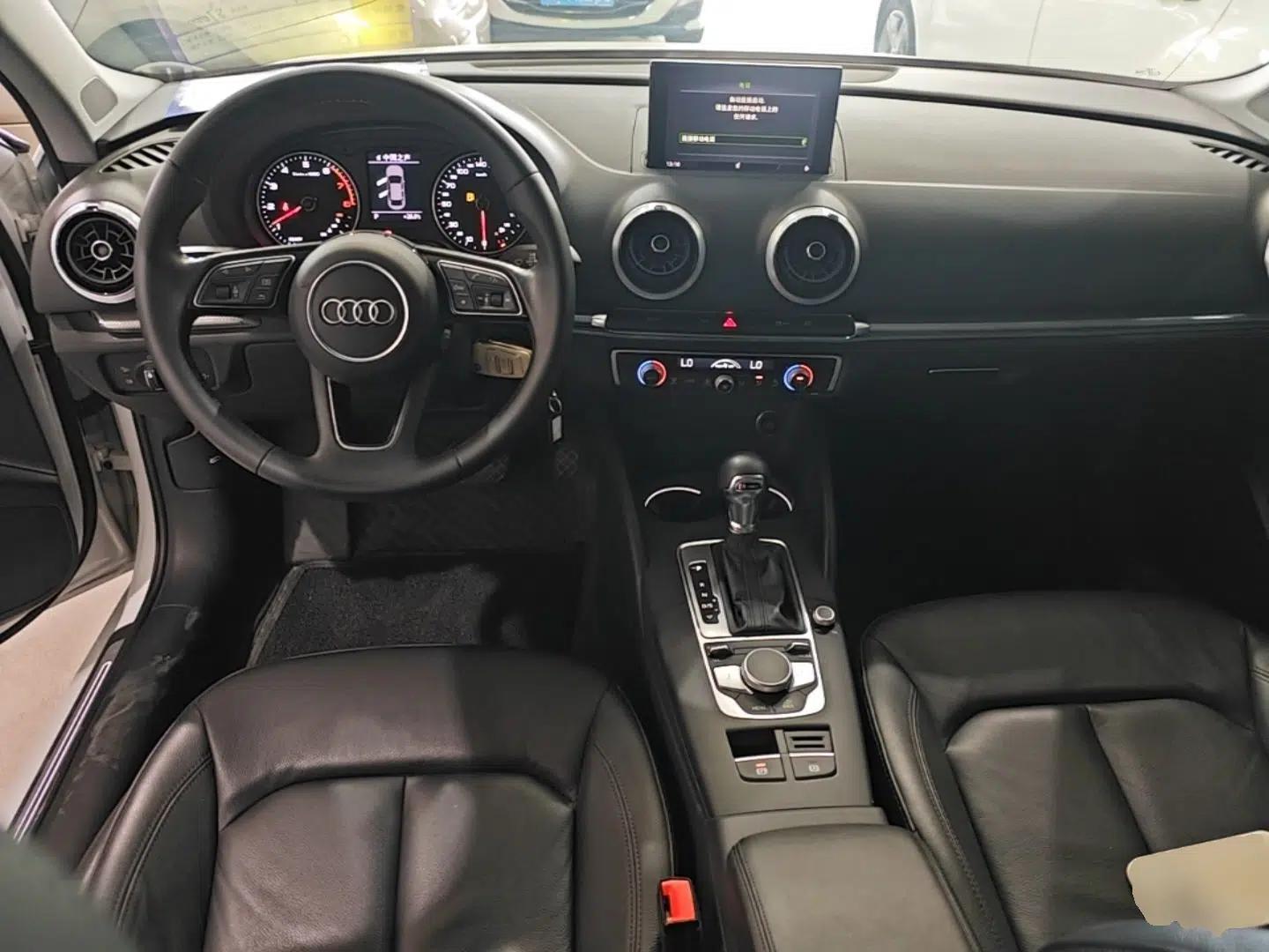 Audi A3 2019 Limousine 35 TFSI Style Edition China VI Emission Standard — миниатюра 12