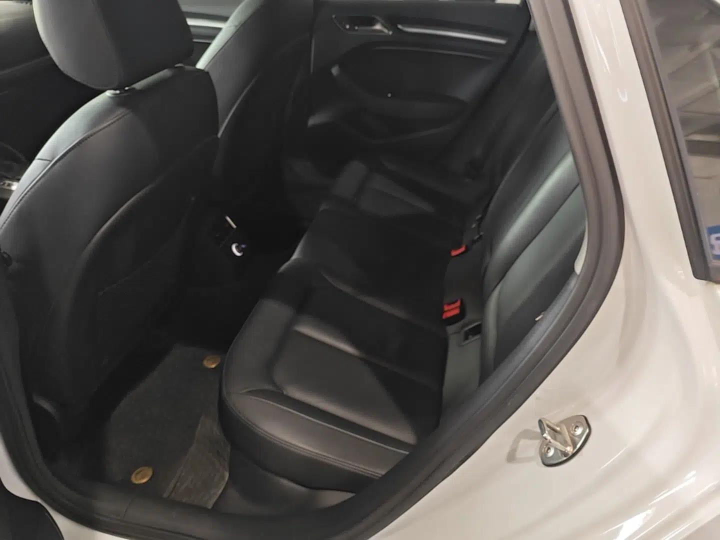 Audi A3 2019 Limousine 35 TFSI Style Edition China VI Emission Standard — миниатюра 20