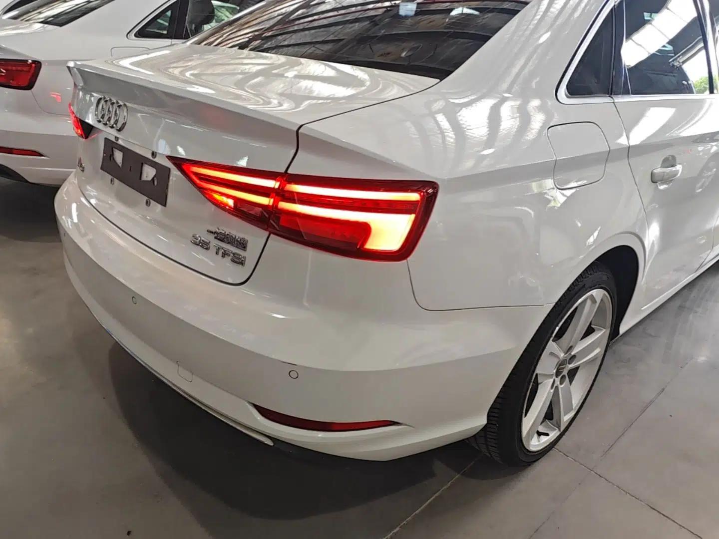 Audi A3 2019 Limousine 35 TFSI Style Edition China VI Emission Standard — миниатюра 9