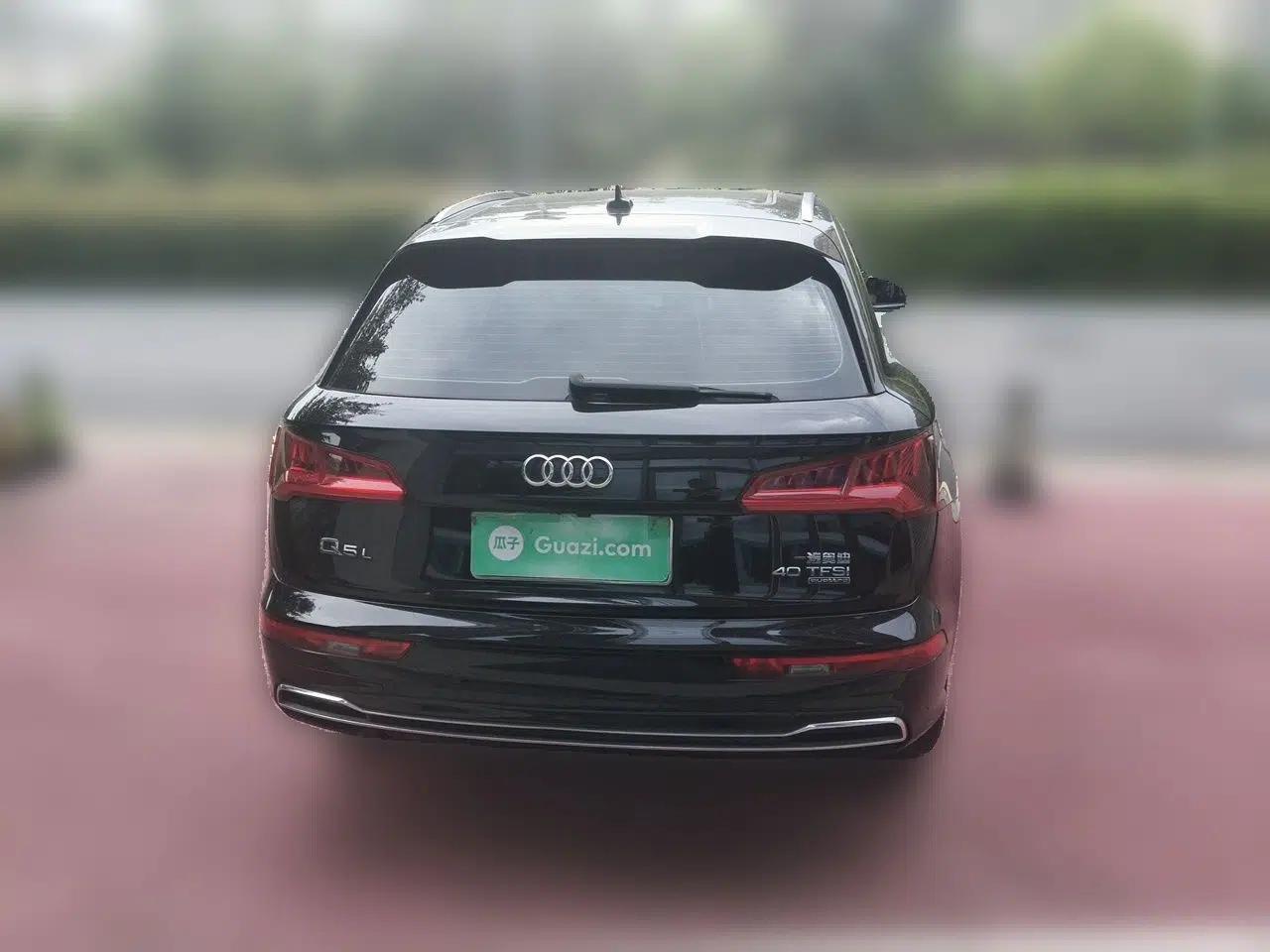 Audi Q5L 2020 Updated 40 TFSI Prestige Fashion Edition — миниатюра 5