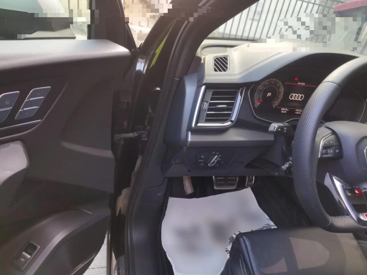 Audi Q5L 2024 45 TFSI Luxury Dynamic Model — миниатюра 16