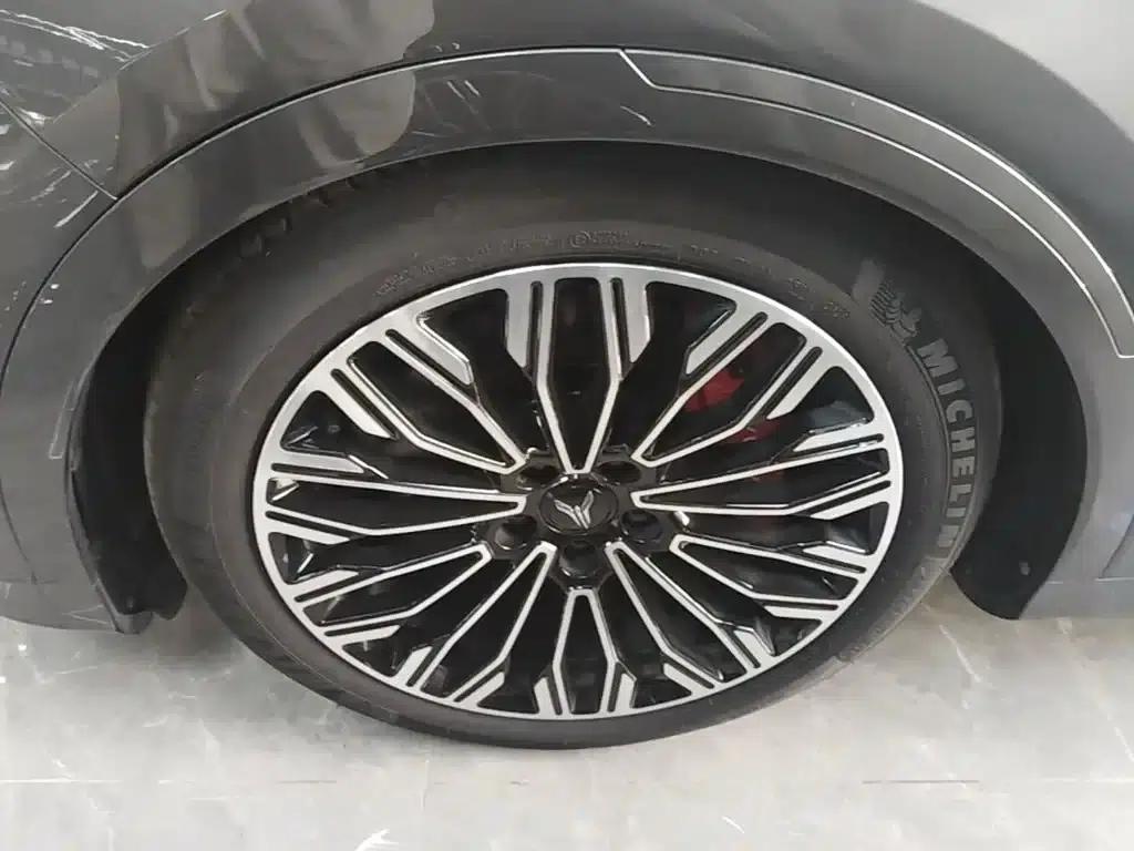 Voyah Free 2025 Free+ 4WD Qiankun Edition — миниатюра 23