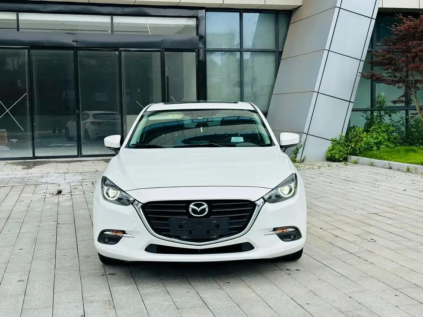 Mazda3 Axela 2017 Hatchback 2.0L Automatic Sport (China V Emission Standard) — миниатюра 2
