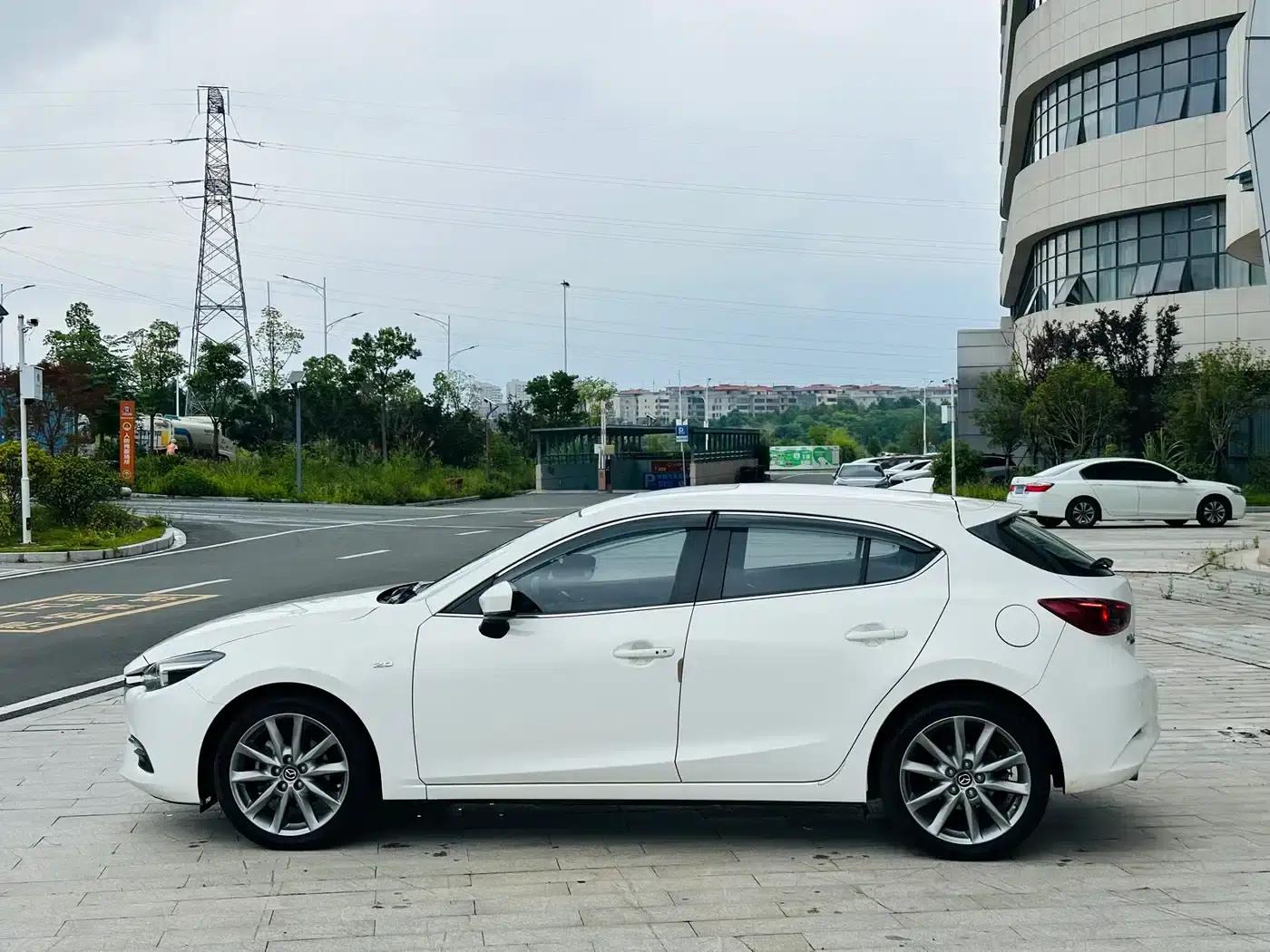 Mazda3 Axela 2017 Hatchback 2.0L Automatic Sport (China V Emission Standard) — миниатюра 11