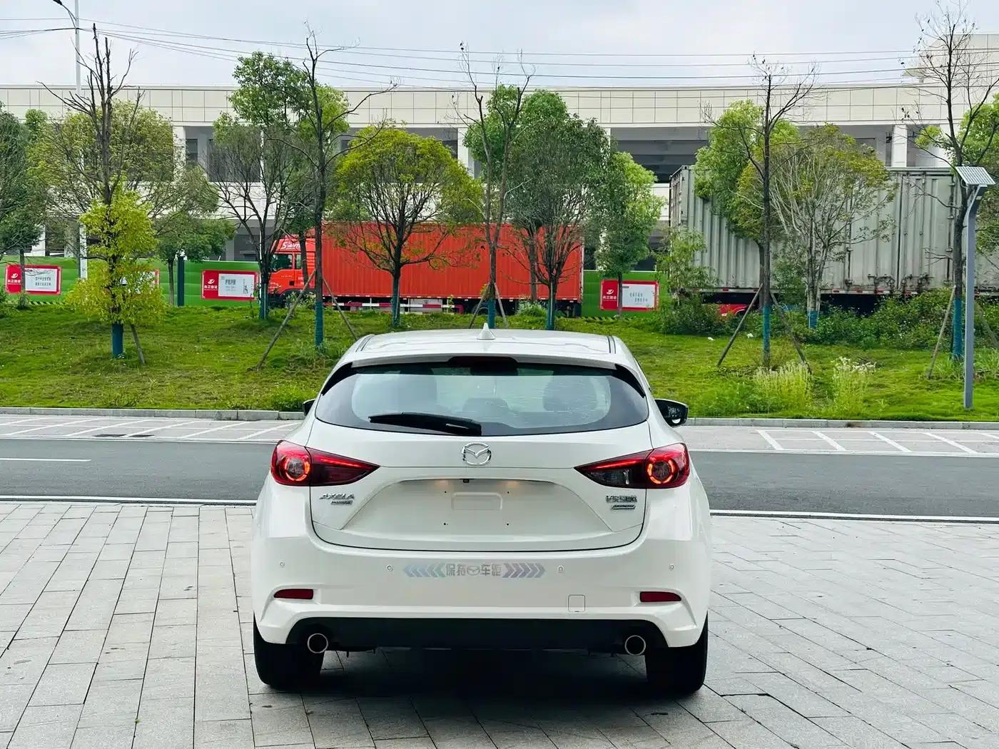 Mazda3 Axela 2017 Hatchback 2.0L Automatic Sport (China V Emission Standard) — миниатюра 7