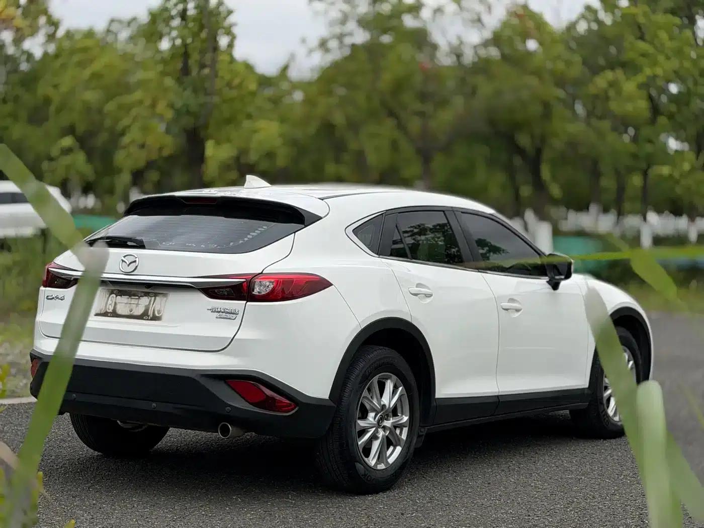 Mazda CX-4 2018 2.0L Automatic 2WD Blue Sky Vitality Edition (National V Emission Standard) — миниатюра 11