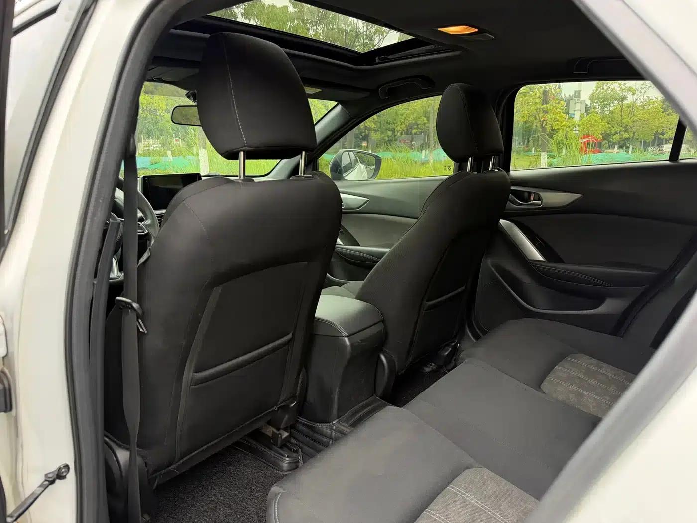 Mazda CX-4 2018 2.0L Automatic 2WD Blue Sky Vitality Edition (National V Emission Standard) — миниатюра 20
