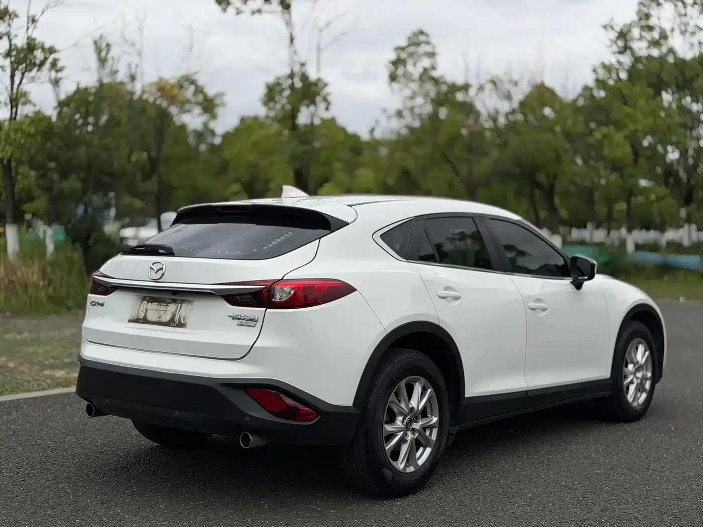 Mazda CX-4 2018 2.0L Automatic 2WD Blue Sky Vitality Edition (National V Emission Standard) — миниатюра 9