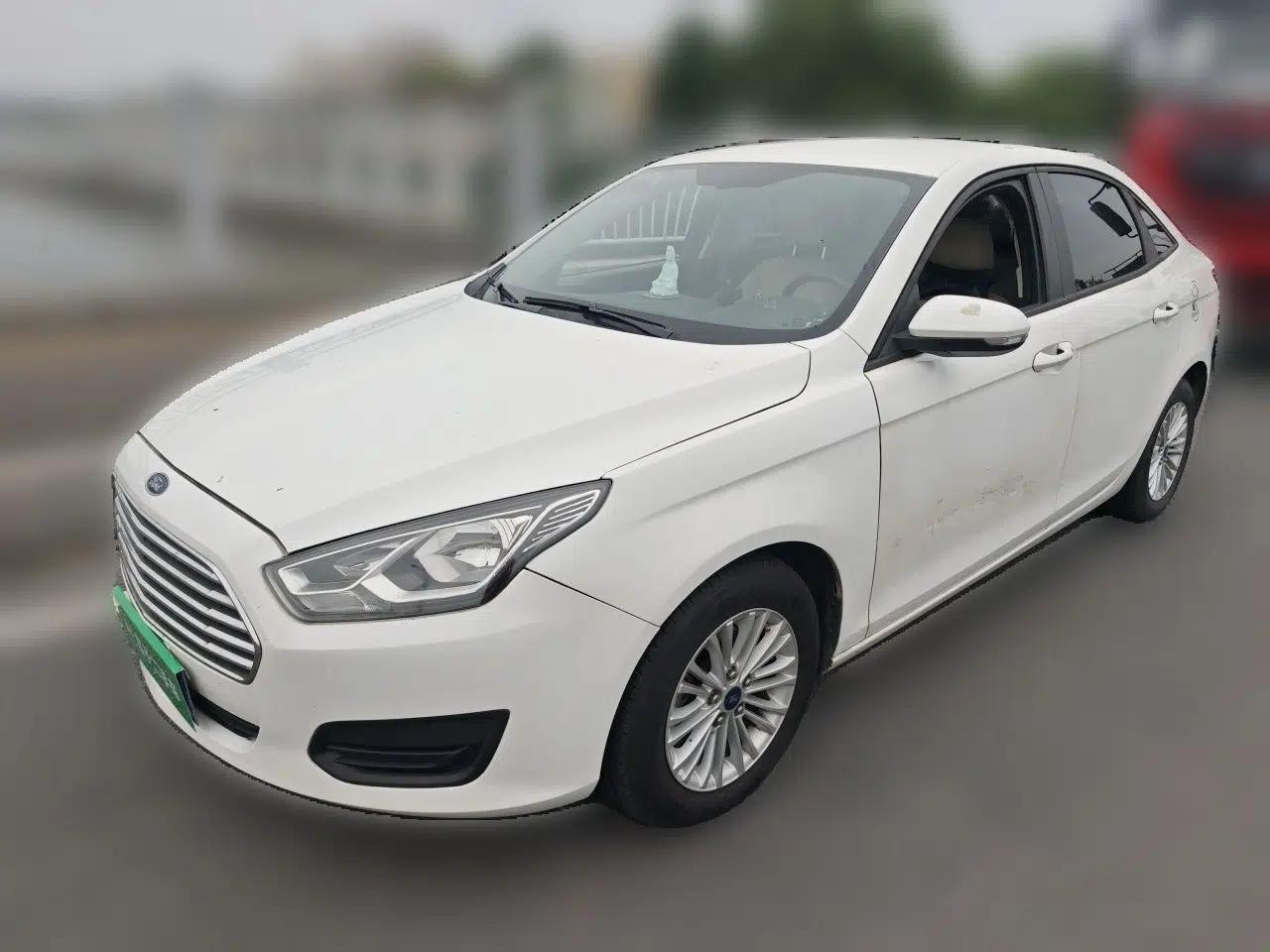 Ford Escort 2017 Revised Version 1.5L Manual Comfort Edition — миниатюра 1
