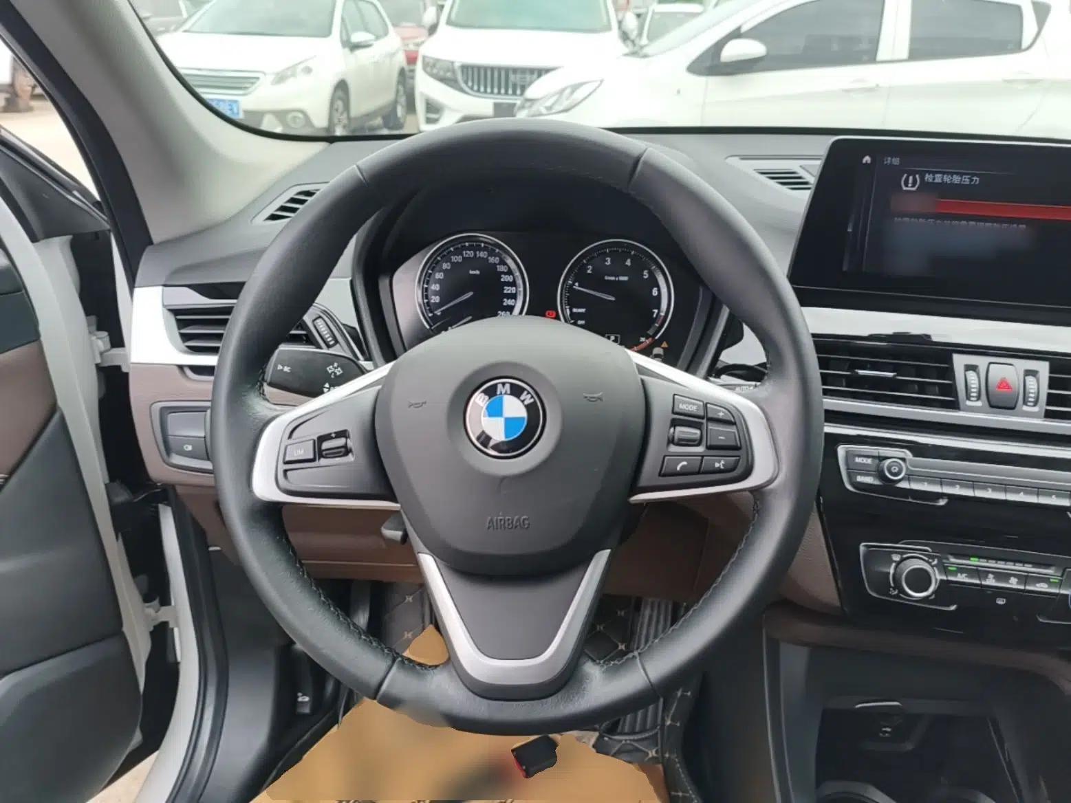 BMW X1 2022 sDrive20Li Fashion Model — миниатюра 13