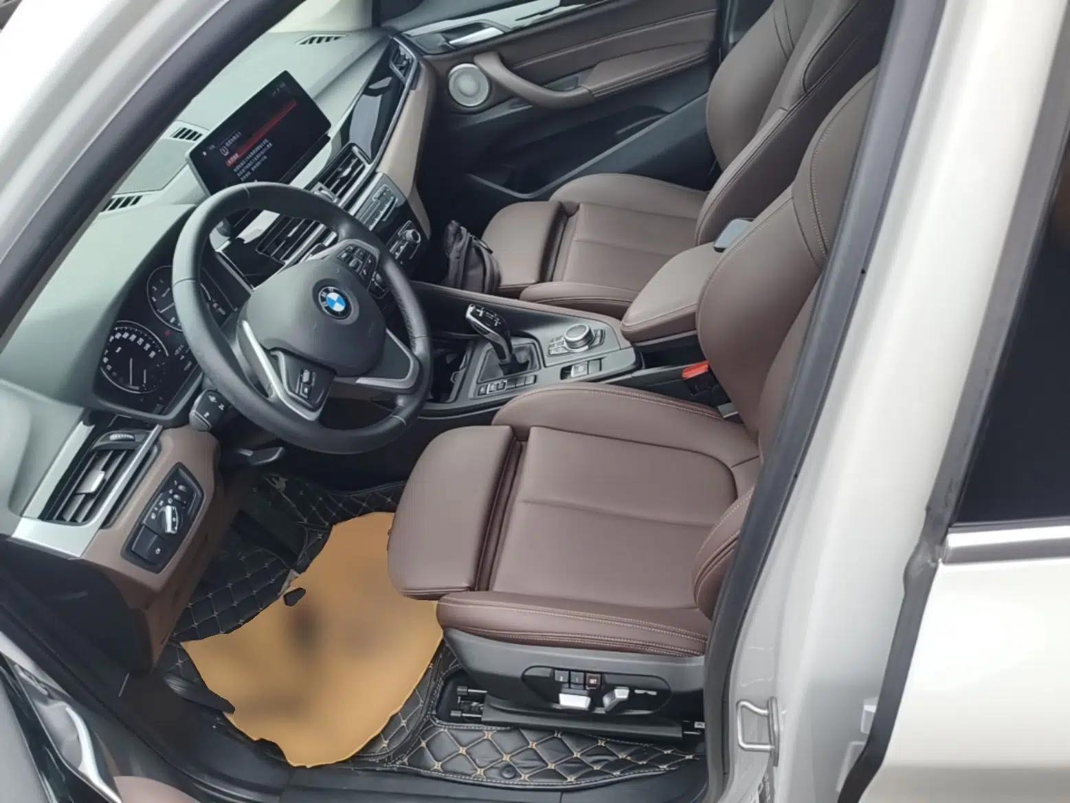 BMW X1 2022 sDrive20Li Fashion Model — миниатюра 17
