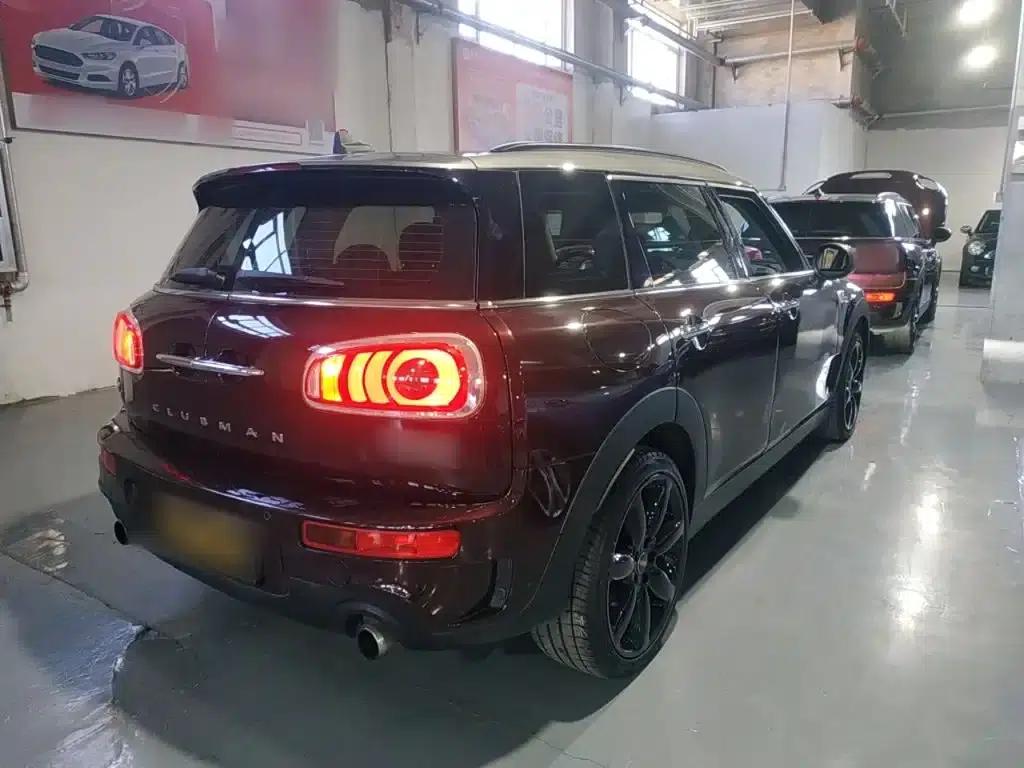 2016 MINI CLUBMAN Facelift 2.0T COOPER S — миниатюра 23