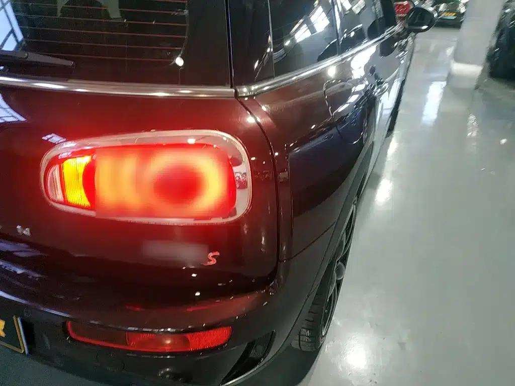 2016 MINI CLUBMAN Facelift 2.0T COOPER S — миниатюра 24