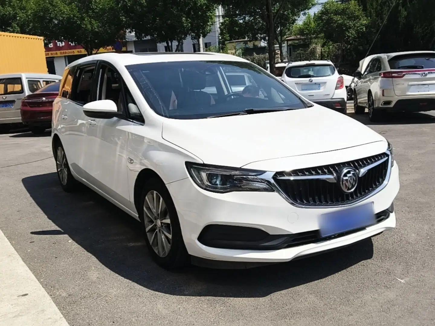 Buick GL6 2019 18T 6-Seater Connected Luxury Version China VI Standard — миниатюра 3