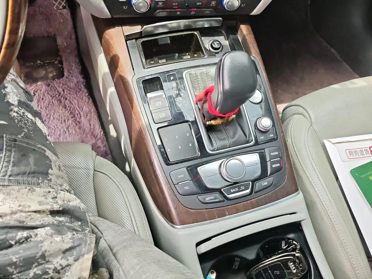 Audi A6L 2014 50 TFSI quattro Luxury Model — миниатюра 14
