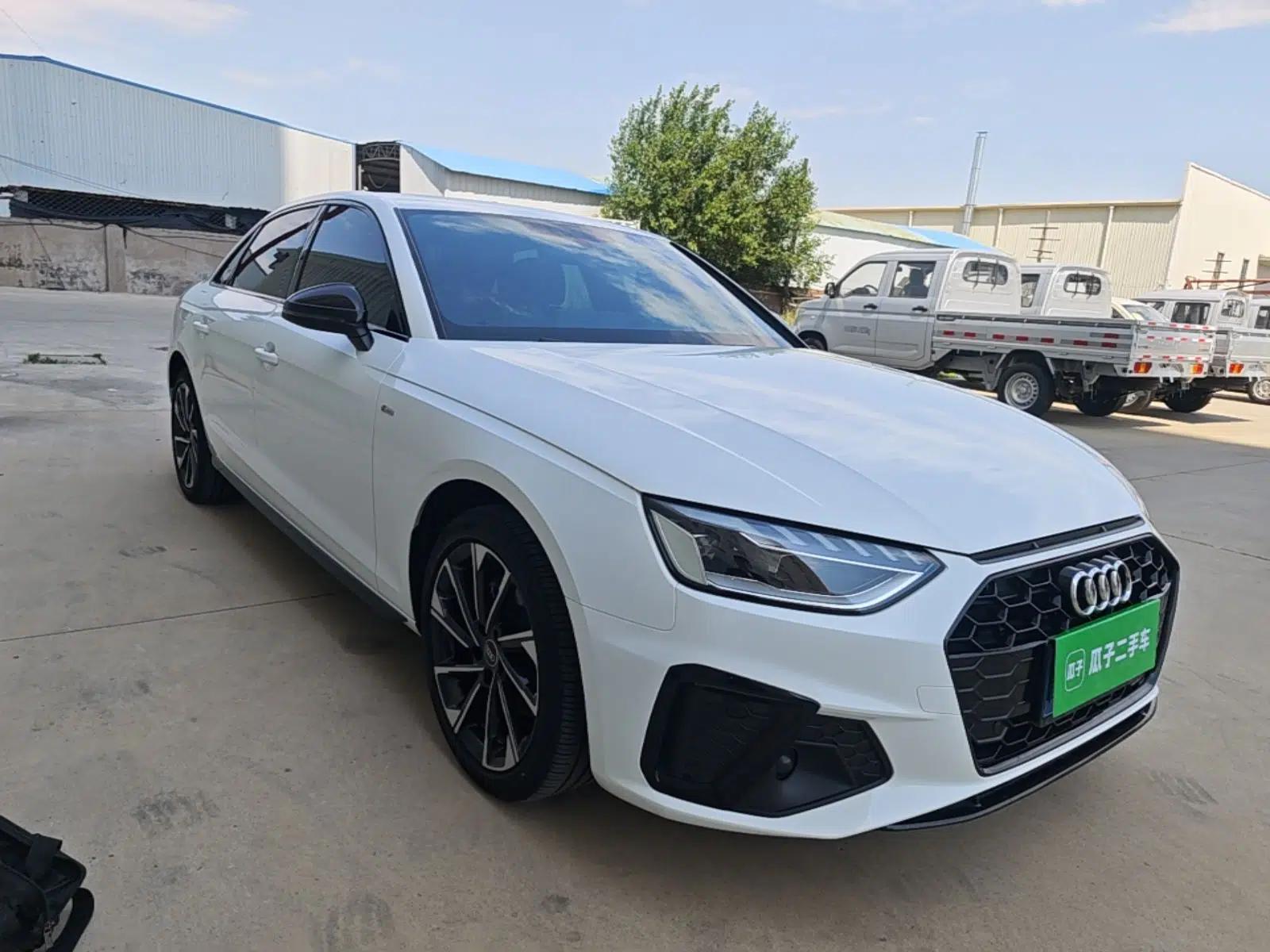 Audi A4L 2023 40 TFSI Luxury Dynamic Model — миниатюра 3