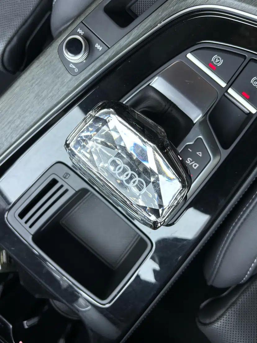 Audi A4L 2023 40 TFSI Luxury Dynamic Model — миниатюра 23