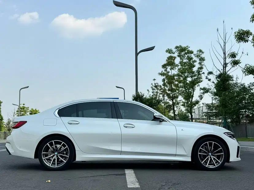 BMW 3 Series 2021 Second Facelift 325Li M Sport Package — миниатюра 3