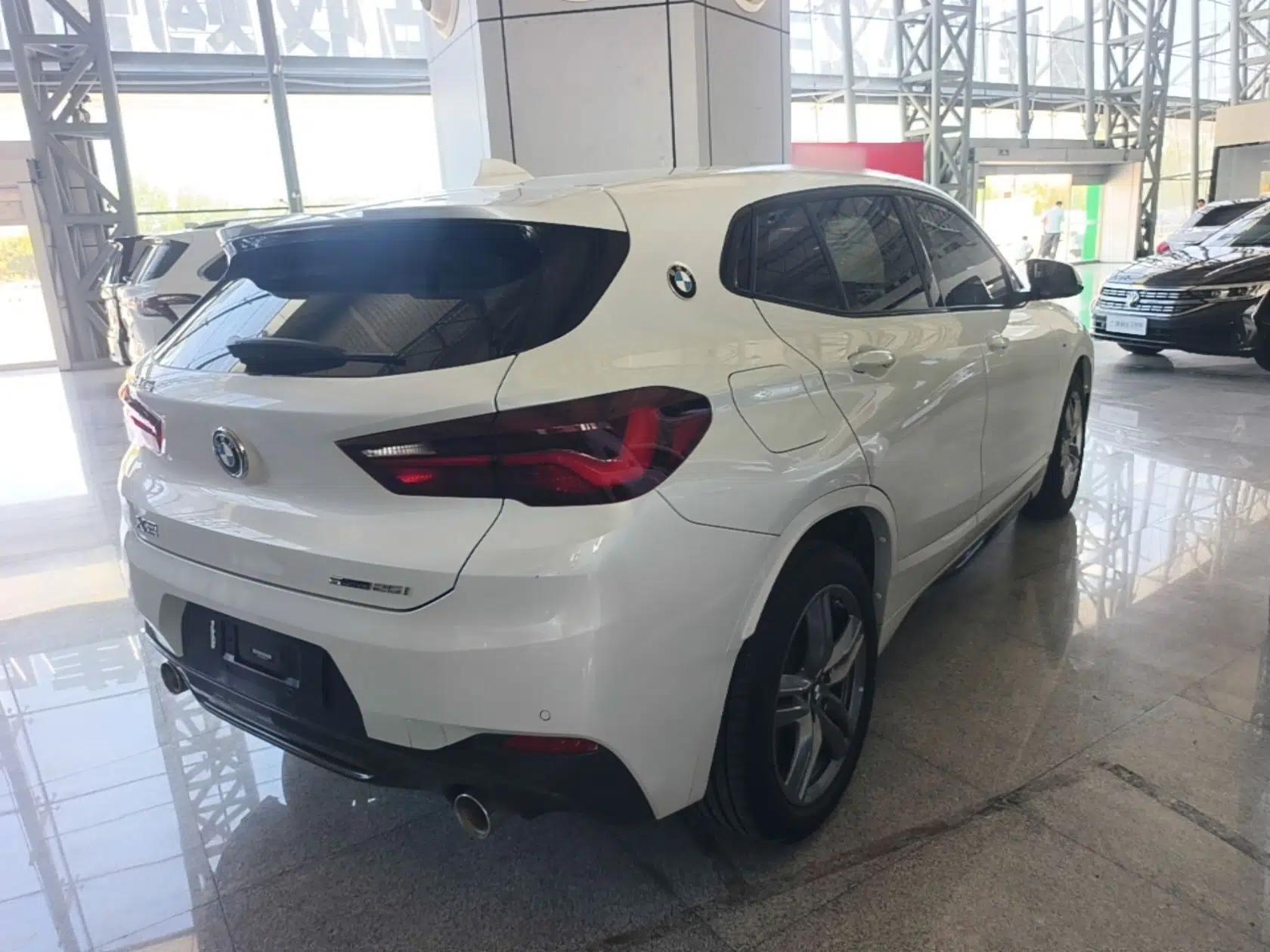 BMW X2 2021 sDrive25i M Sport Package — миниатюра 6