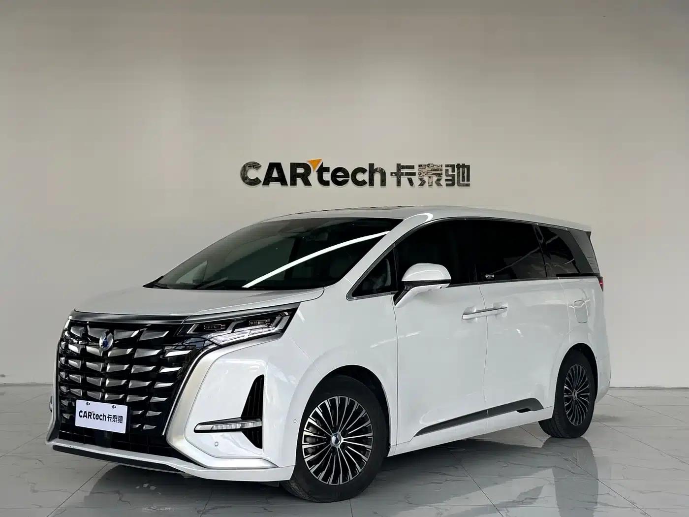 Denza D9 2022 DM-i 970 AWD Flagship Edition — миниатюра 1