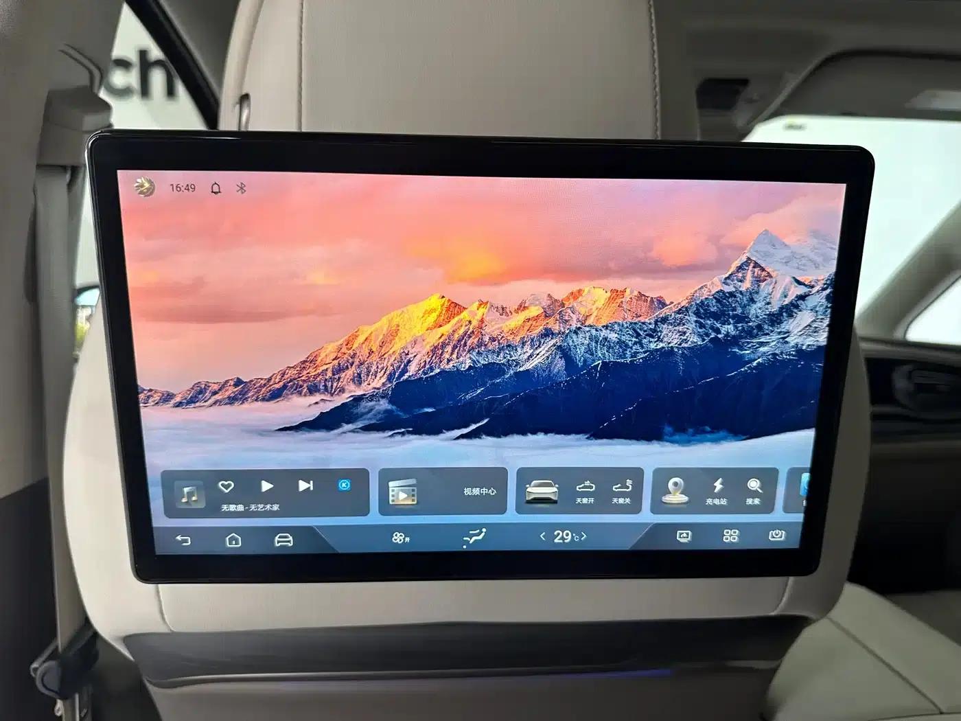 Denza D9 2022 DM-i 970 AWD Flagship Edition — миниатюра 18