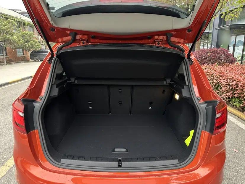 BMW 2 Series Active Tourer 2019 218i Leading Model — миниатюра 19