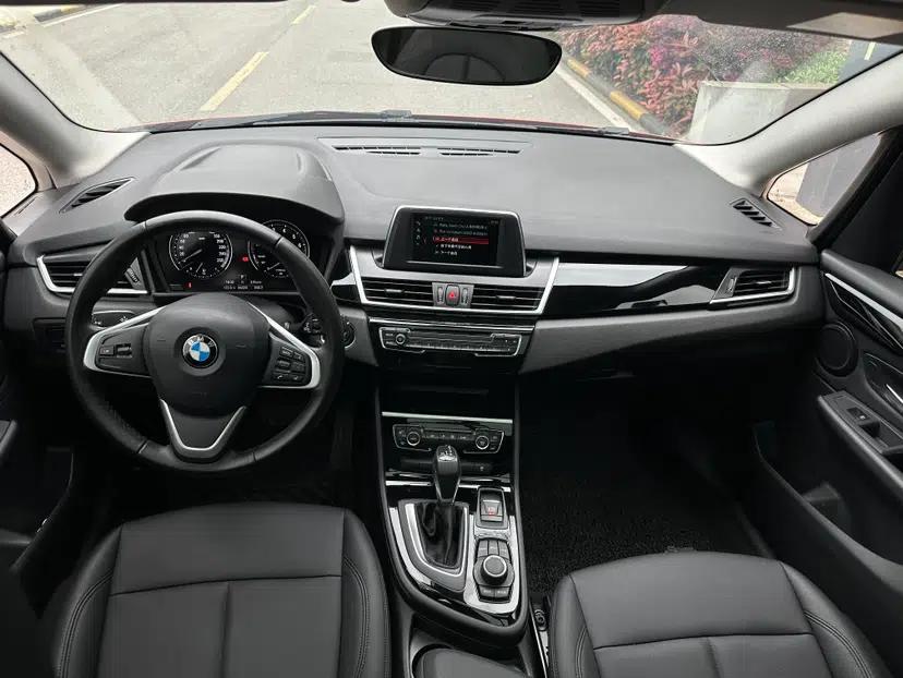 BMW 2 Series Active Tourer 2019 218i Leading Model — миниатюра 22