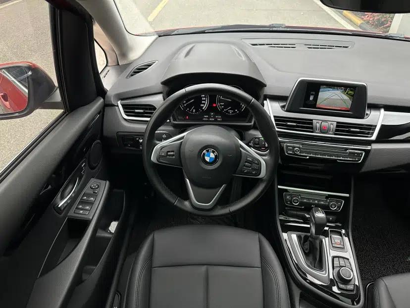 BMW 2 Series Active Tourer 2019 218i Leading Model — миниатюра 23