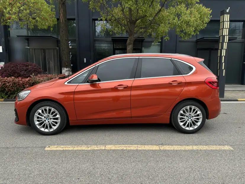 BMW 2 Series Active Tourer 2019 218i Leading Model — миниатюра 4