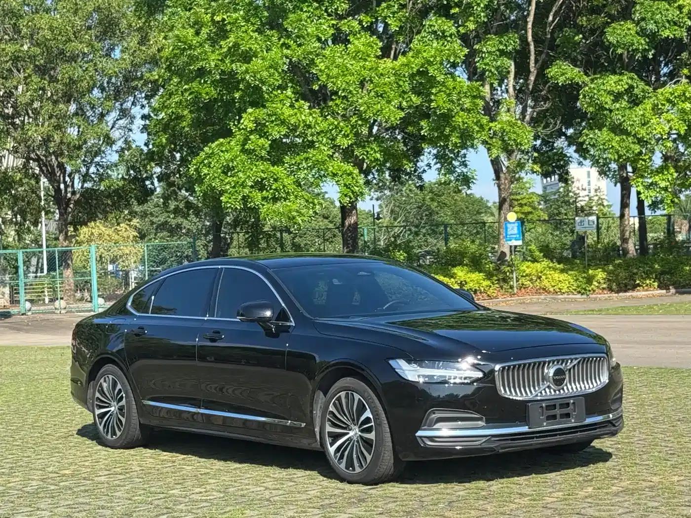 2024 Volvo S90 B5 Smart Luxury Edition — миниатюра 3