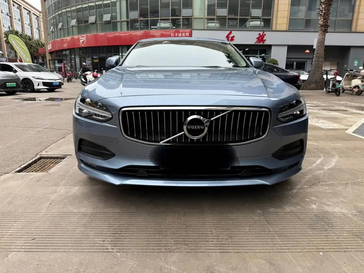 2018 Volvo S90 T5 Smart Edition — миниатюра 2