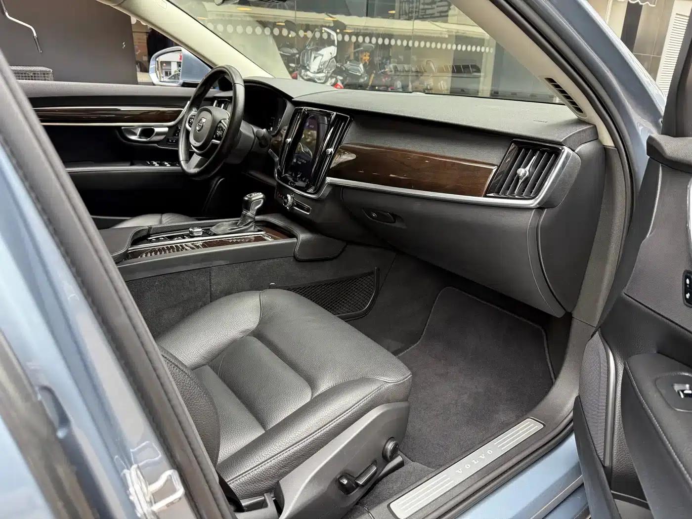 2018 Volvo S90 T5 Smart Edition — миниатюра 22