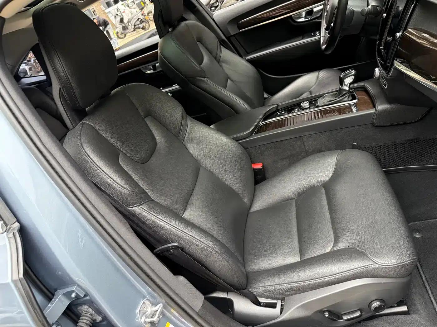 2018 Volvo S90 T5 Smart Edition — миниатюра 24