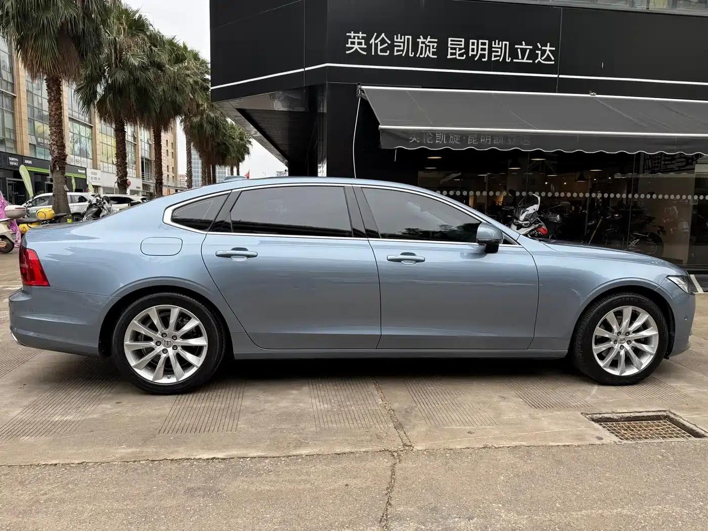 2018 Volvo S90 T5 Smart Edition — миниатюра 6