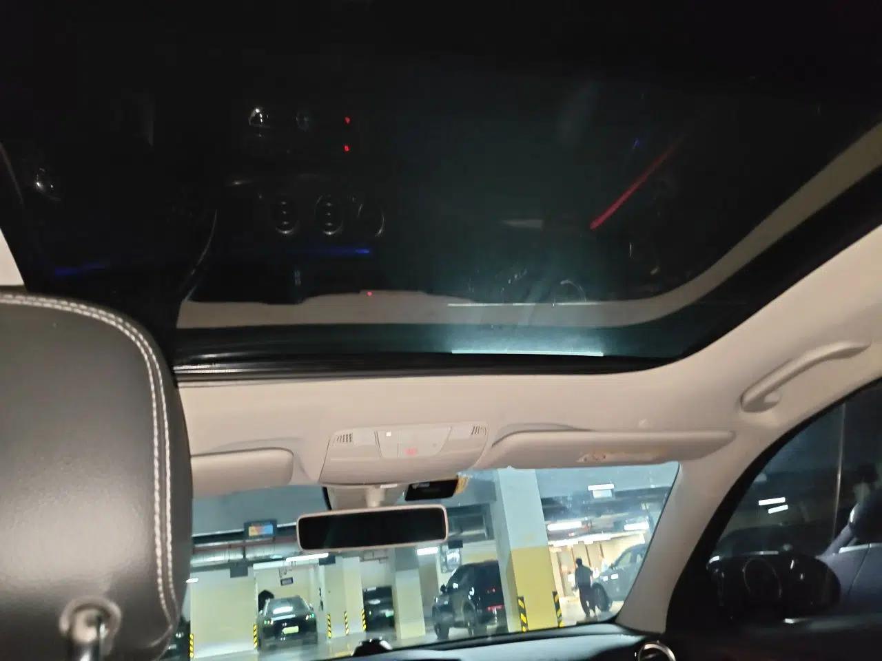 Mercedes-Benz E-Class 2019 Facelifted E 300 L Stylish Version — миниатюра 18