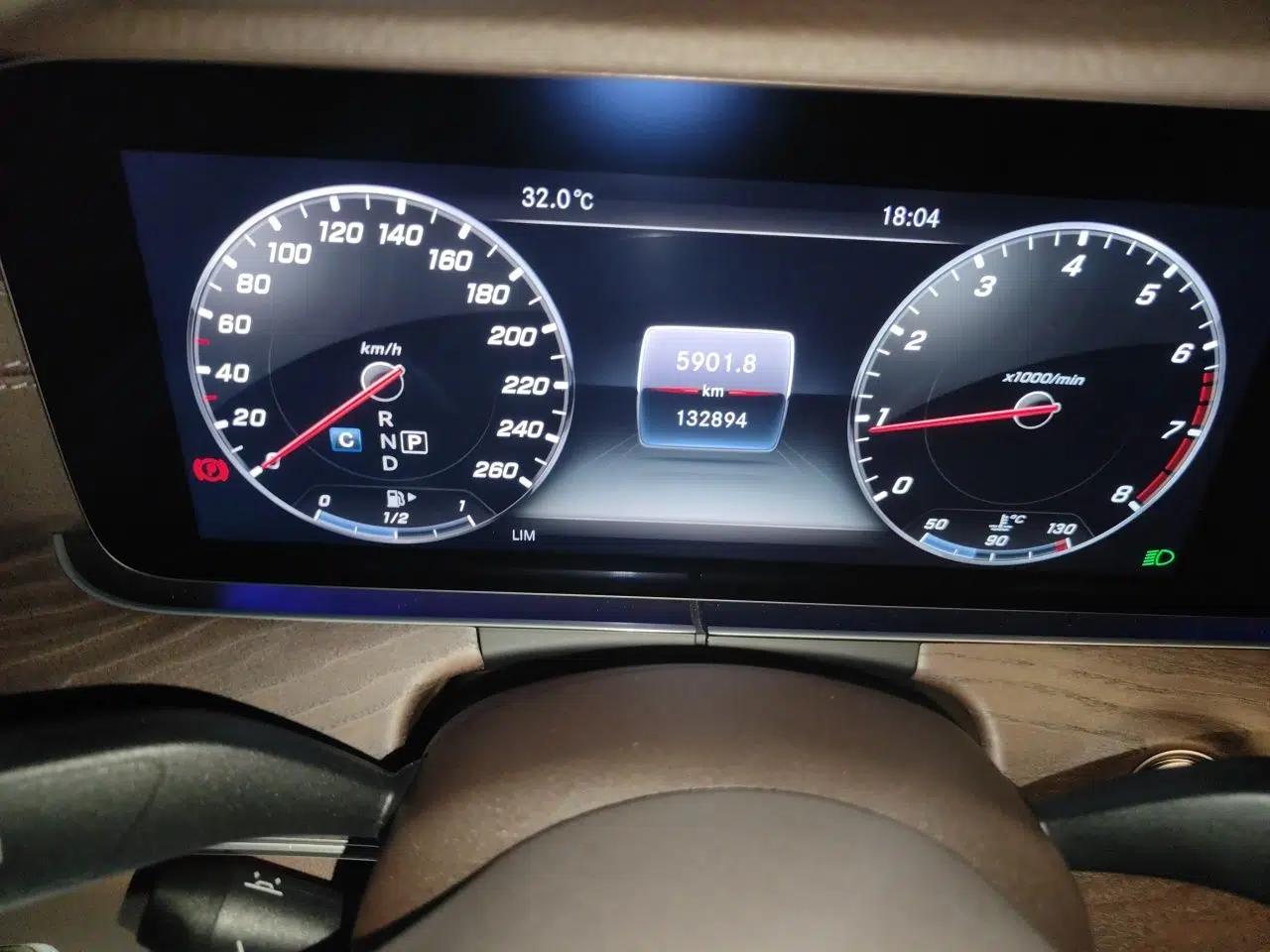 Mercedes-Benz E-Class 2019 Facelifted E 300 L Stylish Version — миниатюра 11