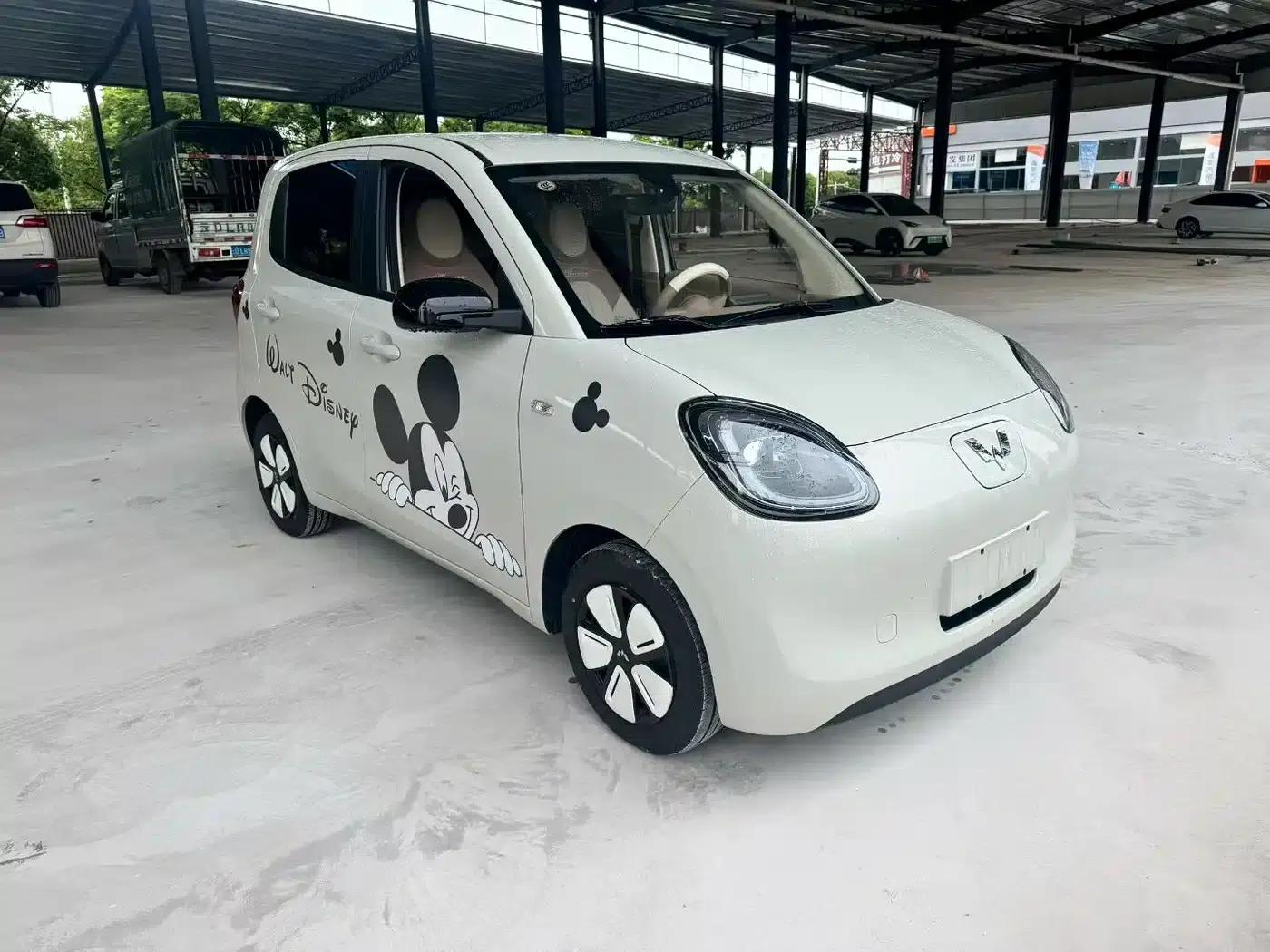 Hongguang MINIEV 2025 Fourth Generation Four-Door Advanced Model — миниатюра 3