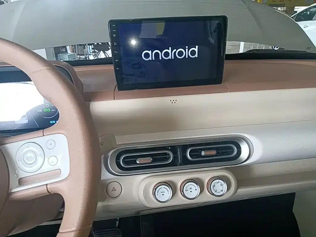 Hongguang MINIEV 2024 Third Generation 215km/h Youth Edition — миниатюра 13