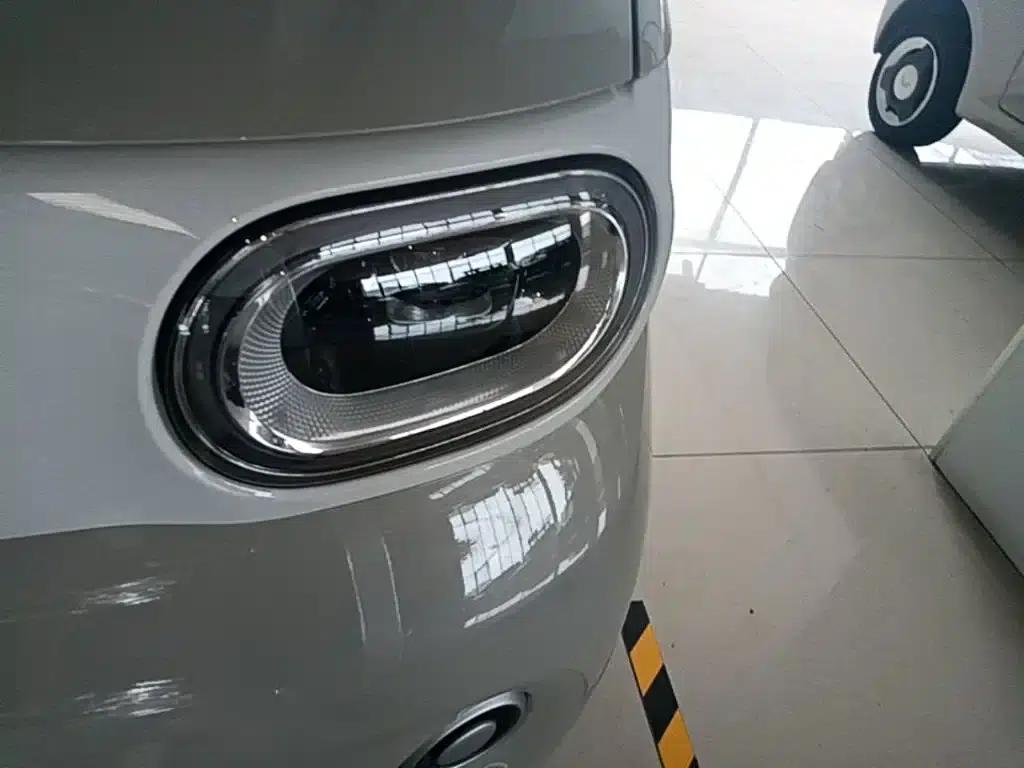 Hongguang MINIEV 2024 Third Generation 215km/h Youth Edition — миниатюра 24