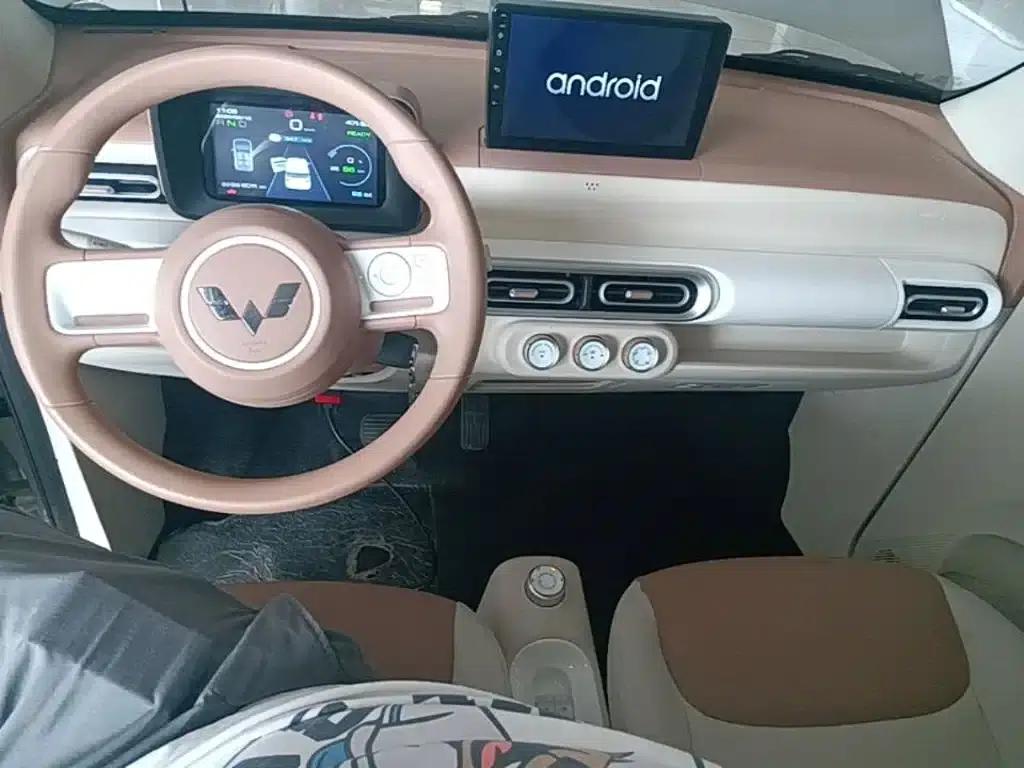 Hongguang MINIEV 2024 Third Generation 215km/h Youth Edition — миниатюра 10