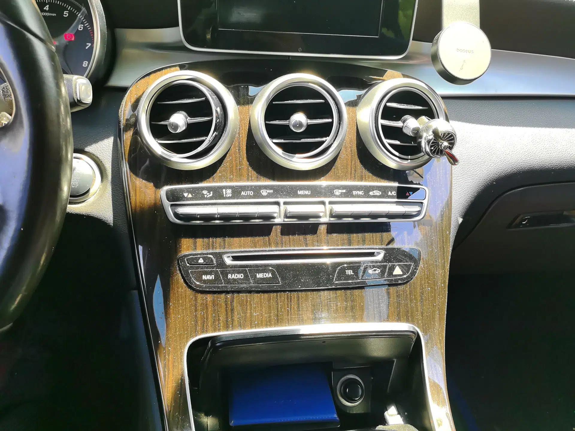 Mercedes-Benz GLC 2018 GLC 260 4MATIC Dynamic Edition — миниатюра 13