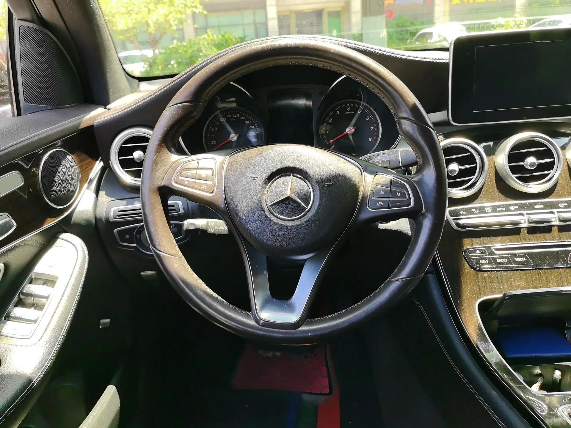 Mercedes-Benz GLC 2018 GLC 260 4MATIC Dynamic Edition — миниатюра 10