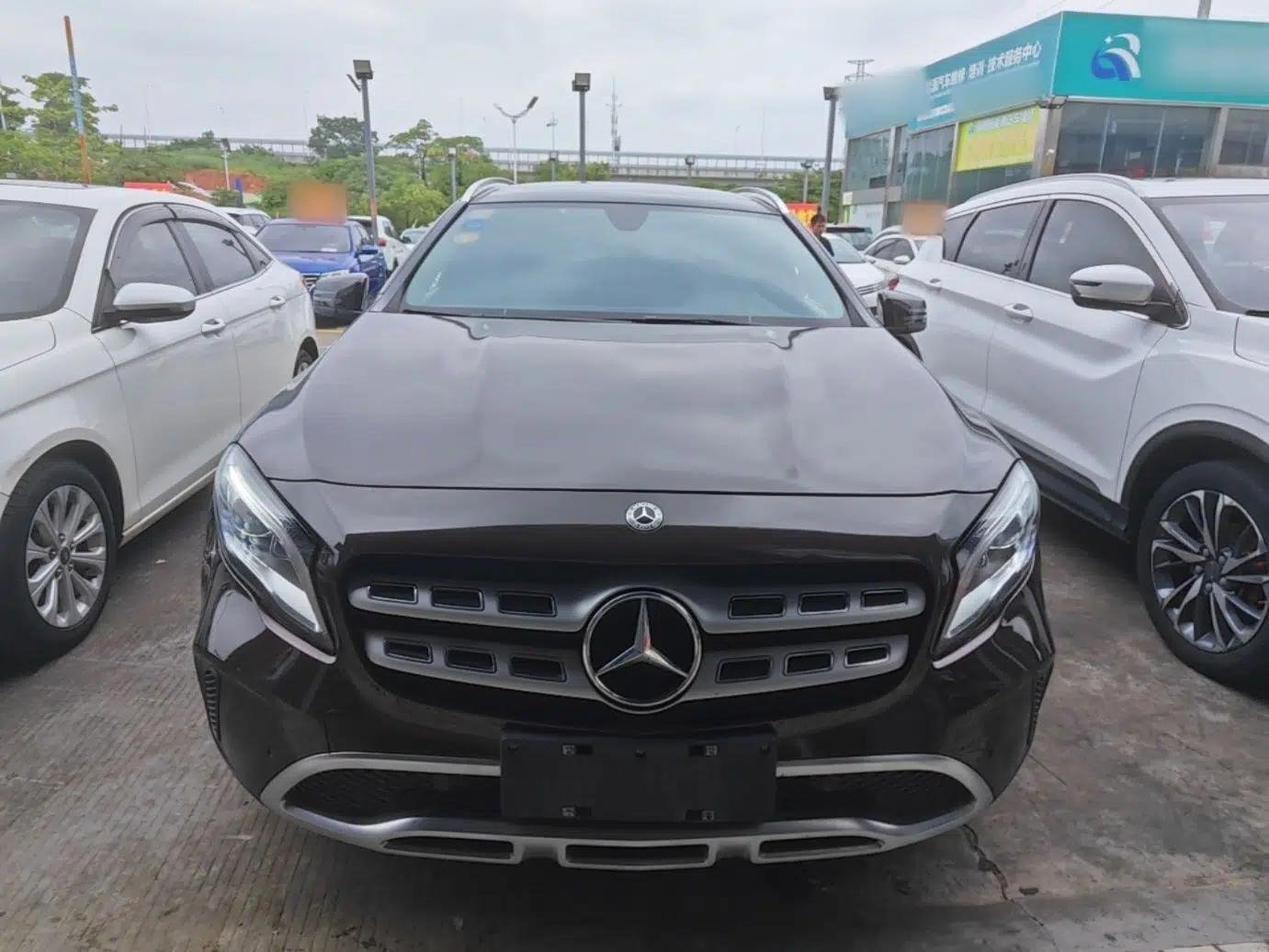 Mercedes-Benz GLA 2017 GLA 200 Fashion Model — миниатюра 2