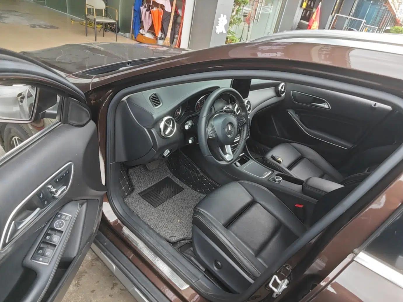 Mercedes-Benz GLA 2017 GLA 200 Fashion Model — миниатюра 18