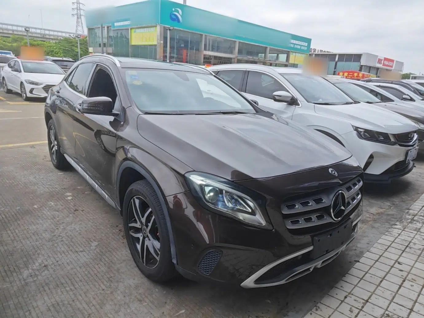 Mercedes-Benz GLA 2017 GLA 200 Fashion Model — миниатюра 3