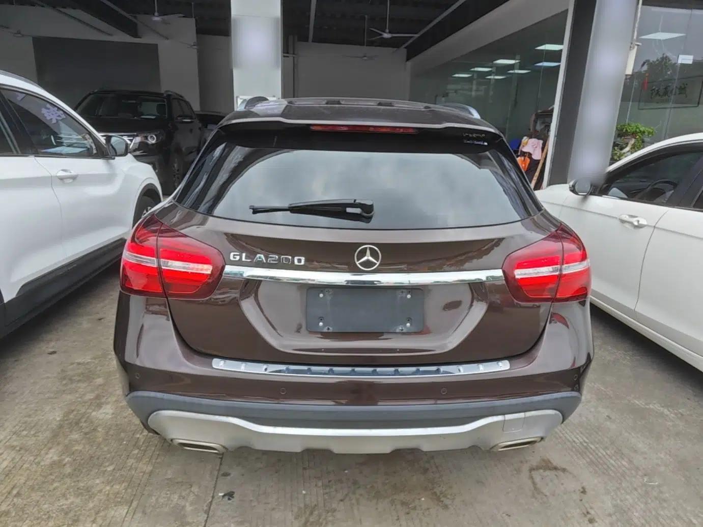 Mercedes-Benz GLA 2017 GLA 200 Fashion Model — миниатюра 5