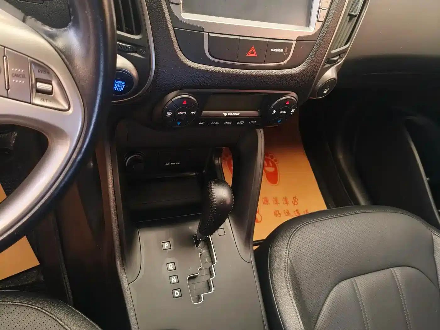 Beijing Hyundai ix35 2013 2.0L Automatic 2WD Smart GLS (National IV Emission Standard) — миниатюра 7
